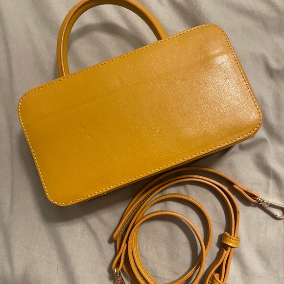 Madison West Rectangular vanity like. - Picture 4 of 4